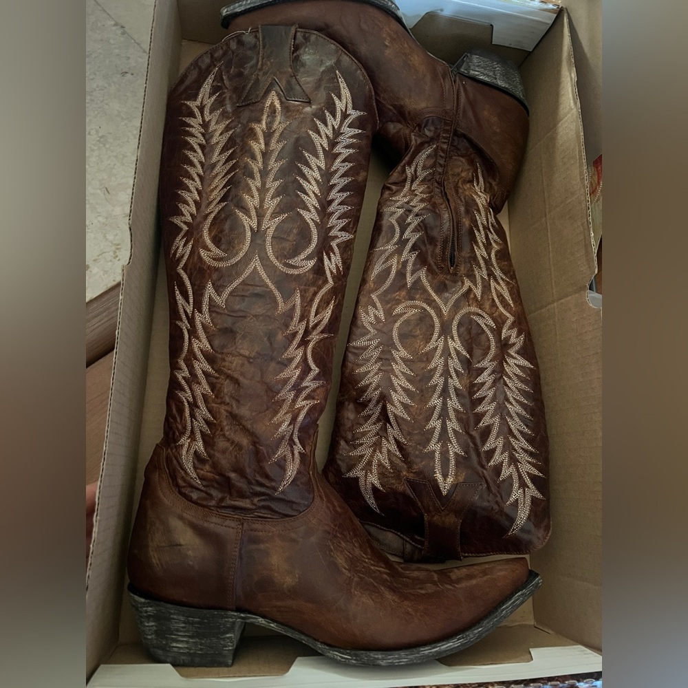 Old Gringo Brown Leather Embroidered Heeled Cowboy Boots